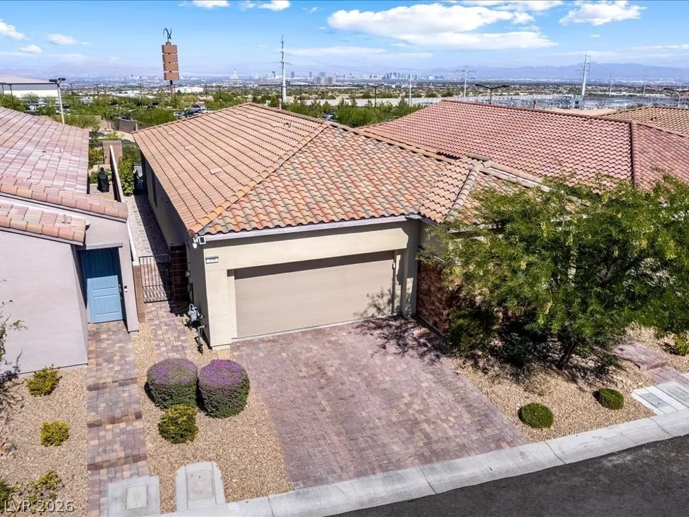 358 Nine Mile Creek Drive Las Vegas, NV 89138