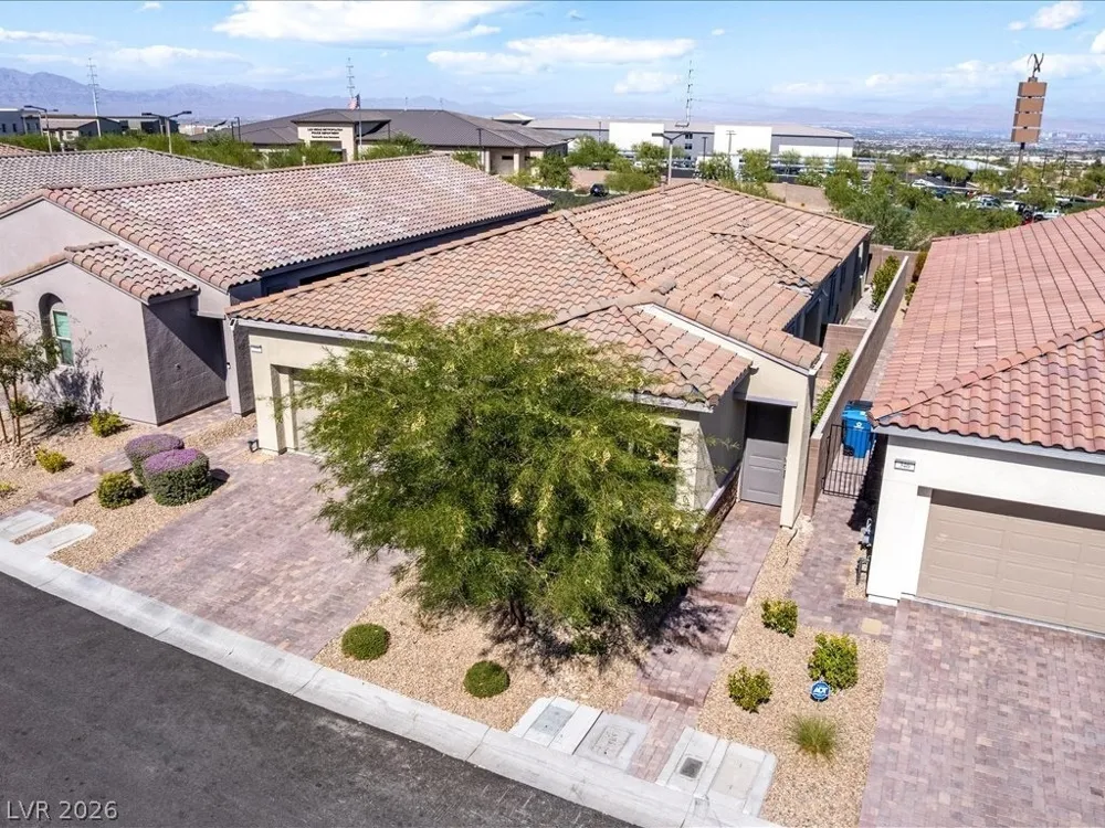 358 Nine Mile Creek Drive Las Vegas, NV 89138