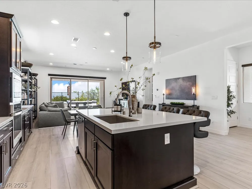 358 Nine Mile Creek Drive Las Vegas, NV 89138