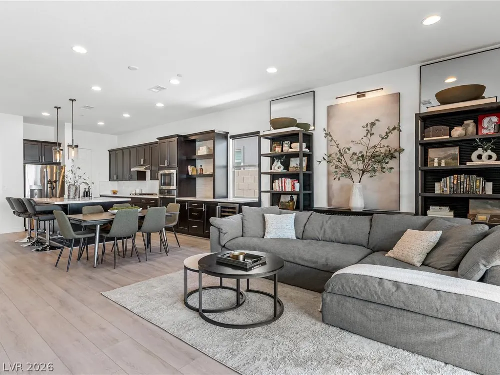 358 Nine Mile Creek Drive Las Vegas, NV 89138