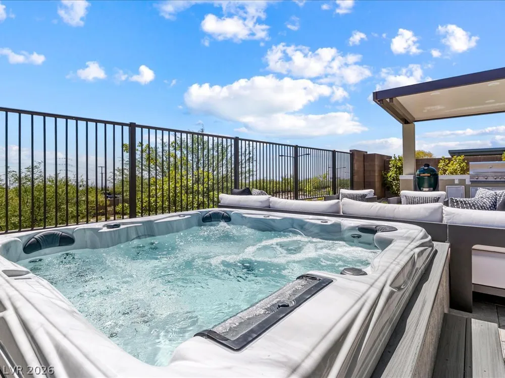 358 Nine Mile Creek Drive Las Vegas, NV 89138