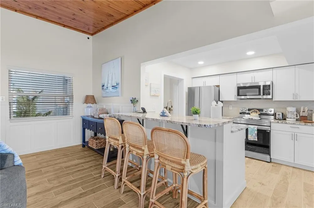 467 Madison Court Fort Myers Beach, FL 33931
