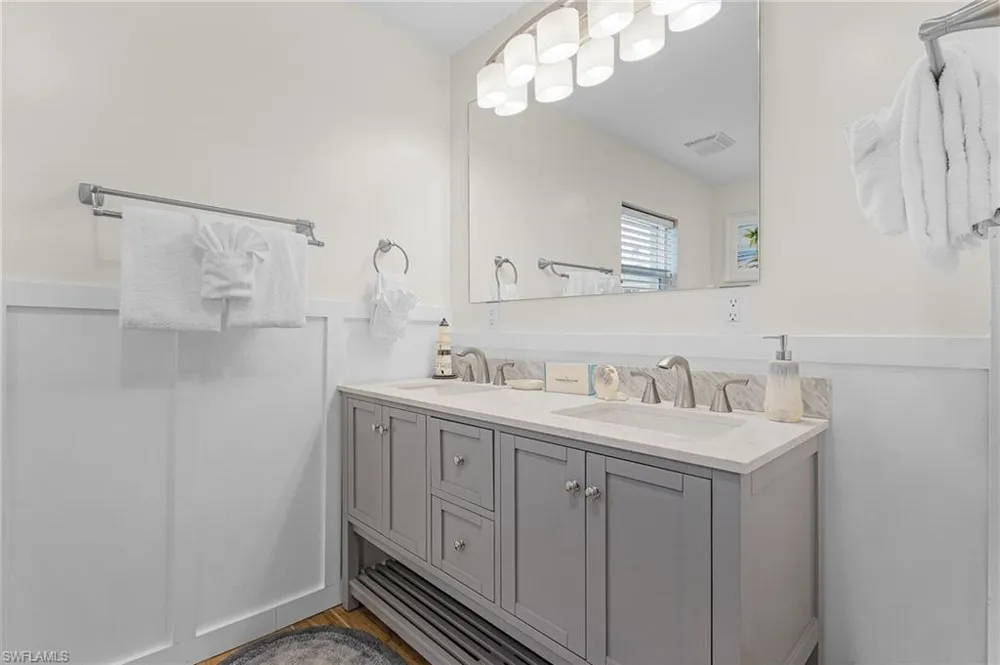 467 Madison Court Fort Myers Beach, FL 33931