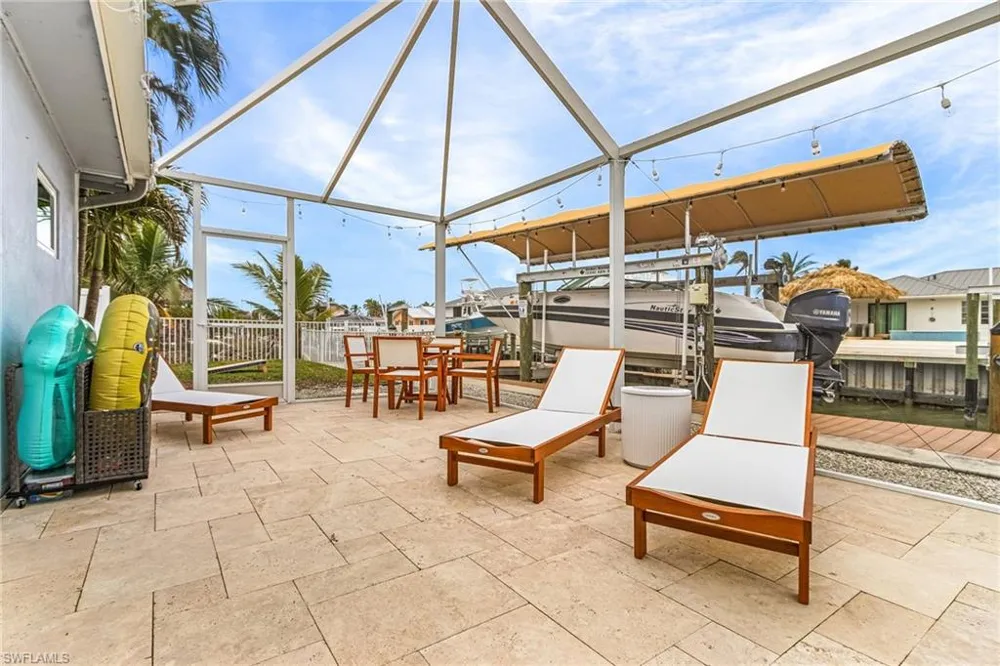 467 Madison Court Fort Myers Beach, FL 33931
