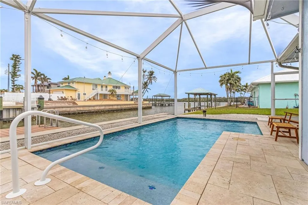 467 Madison Court Fort Myers Beach, FL 33931