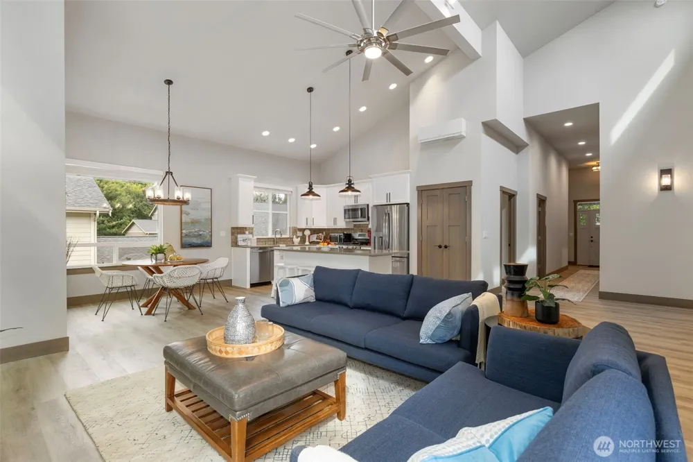 25719 Seabrook Place NE Kingston, WA 98346