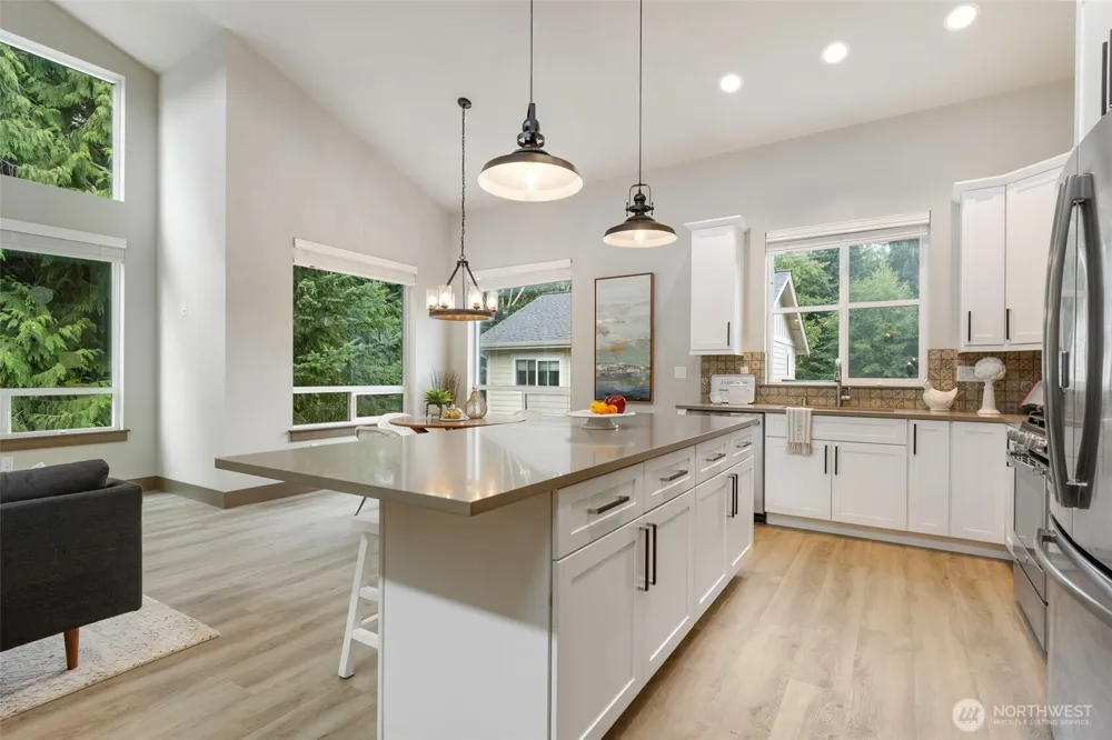 25719 Seabrook Place NE Kingston, WA 98346