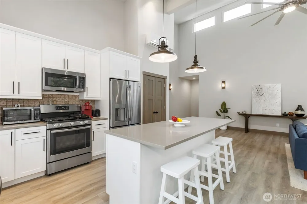 25719 Seabrook Place NE Kingston, WA 98346