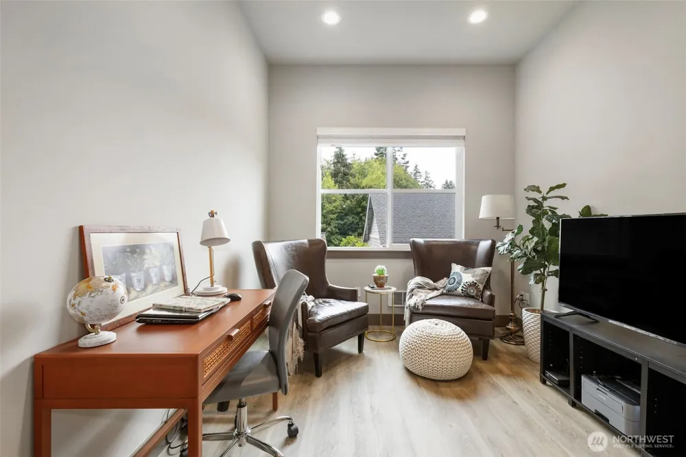 25719 Seabrook Place NE Kingston, WA 98346