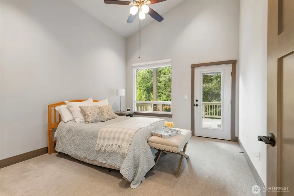 25719 Seabrook Place NE Kingston, WA 98346