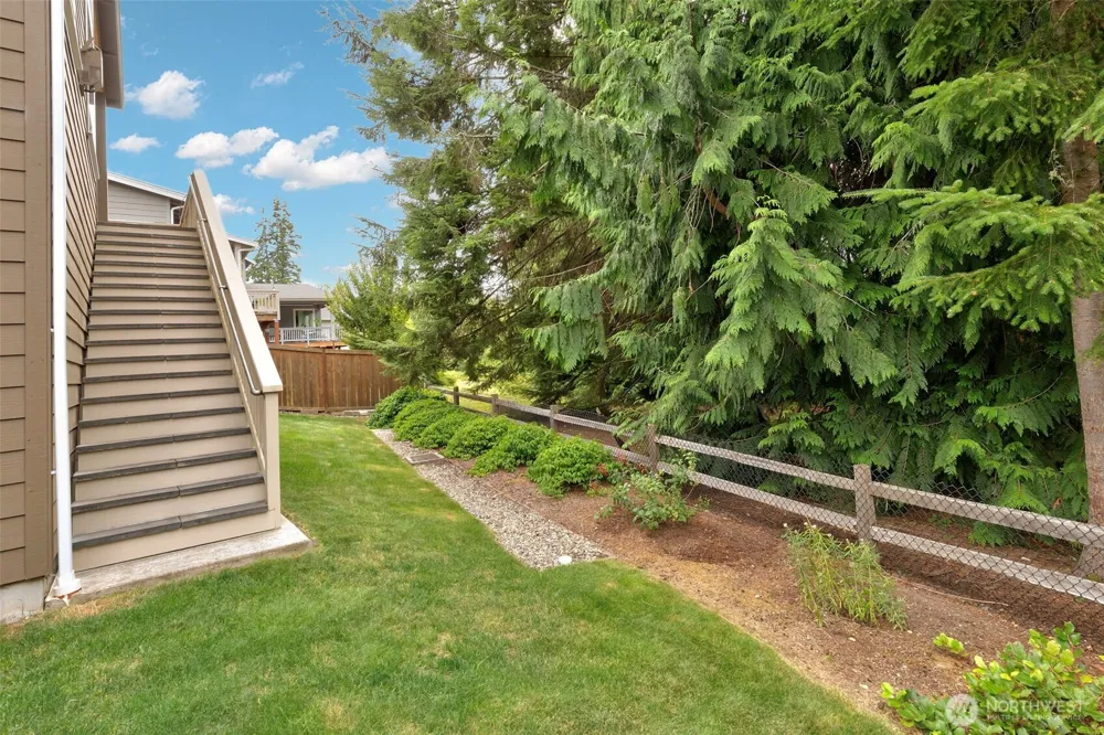 25719 Seabrook Place NE Kingston, WA 98346