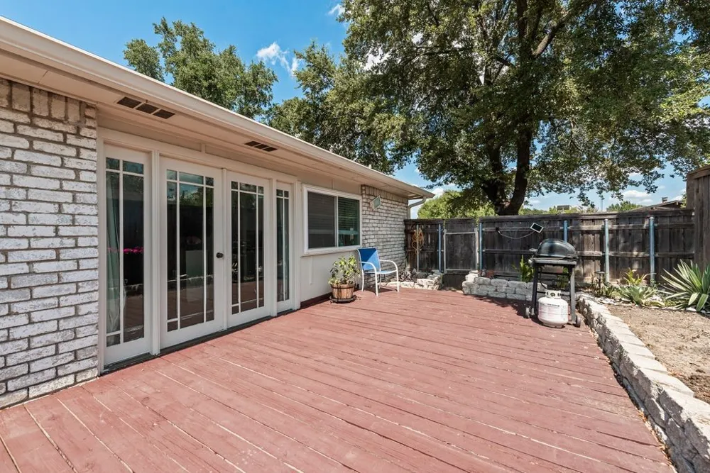 1838 Sandra Lane Grand Prairie, TX 75052