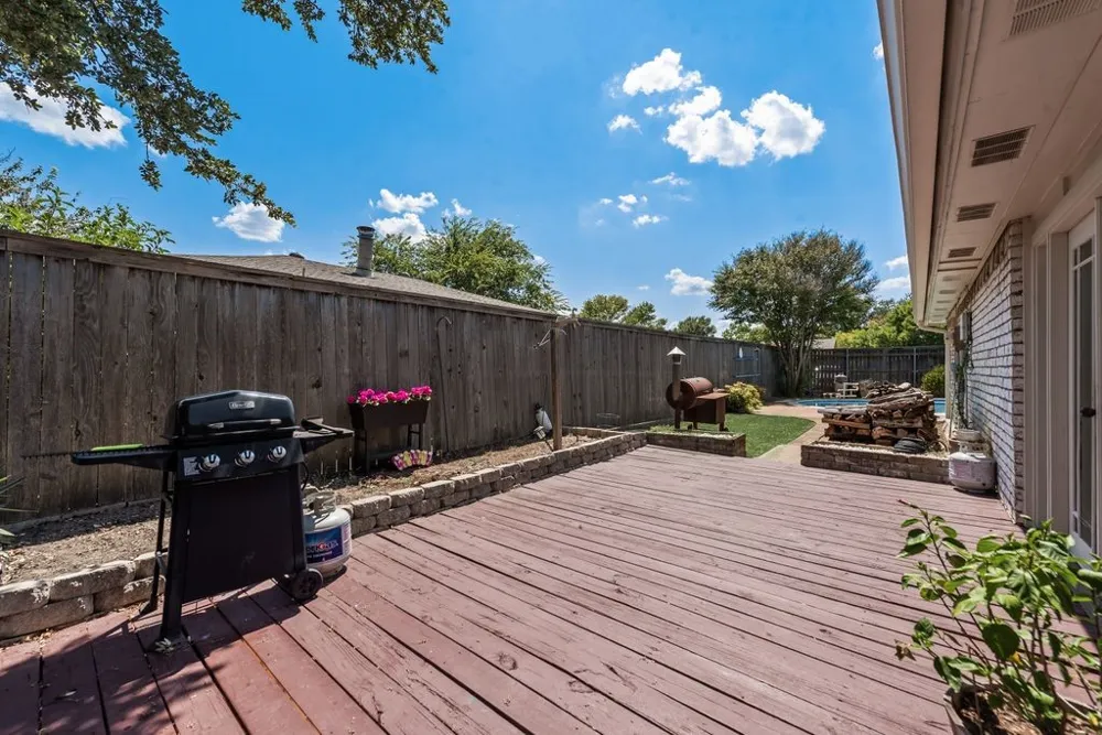 1838 Sandra Lane Grand Prairie, TX 75052