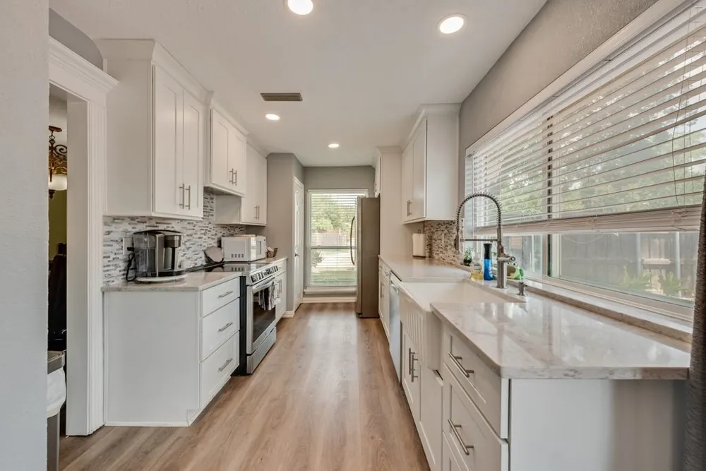 1838 Sandra Lane Grand Prairie, TX 75052