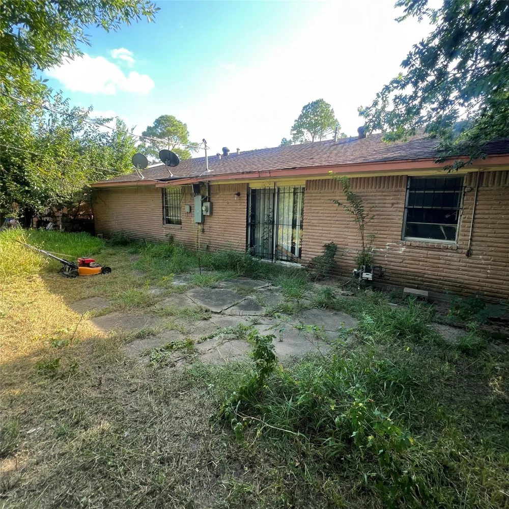 5607 Greylog Drive Houston, TX 77048