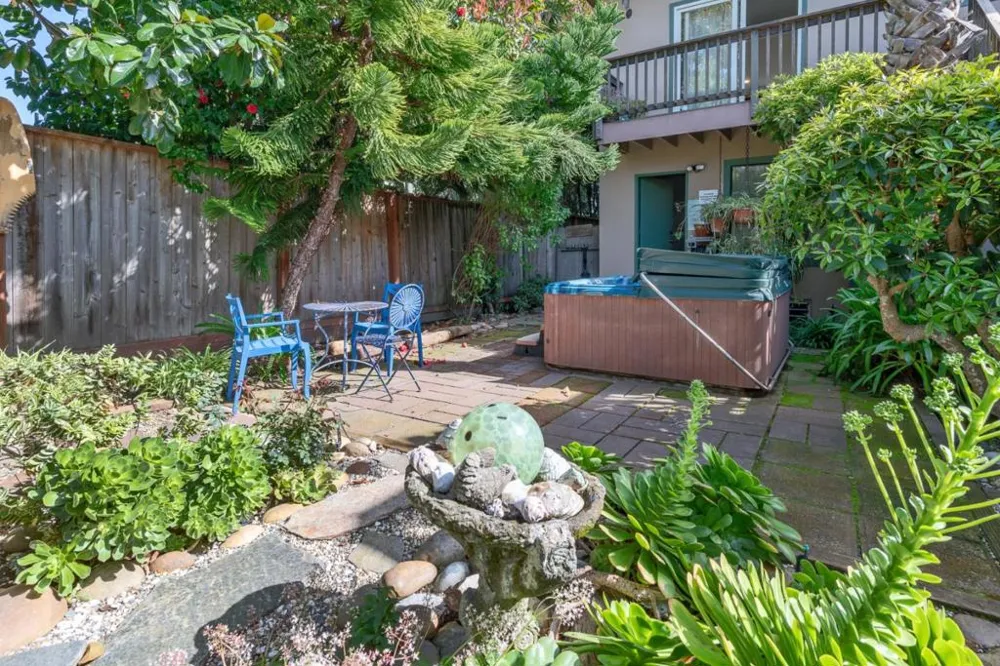 4355 Opal Cliff Drive Santa Cruz, CA 95062