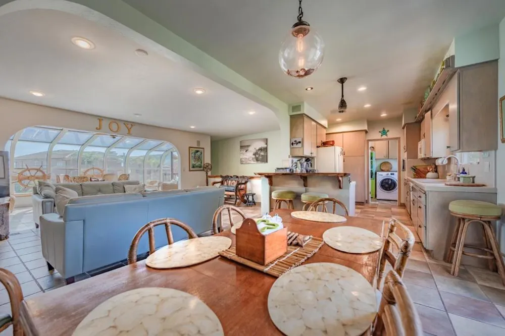 4355 Opal Cliff Drive Santa Cruz, CA 95062