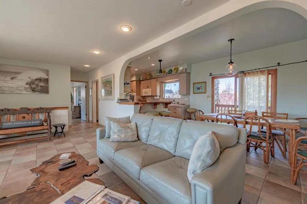 4355 Opal Cliff Drive Santa Cruz, CA 95062