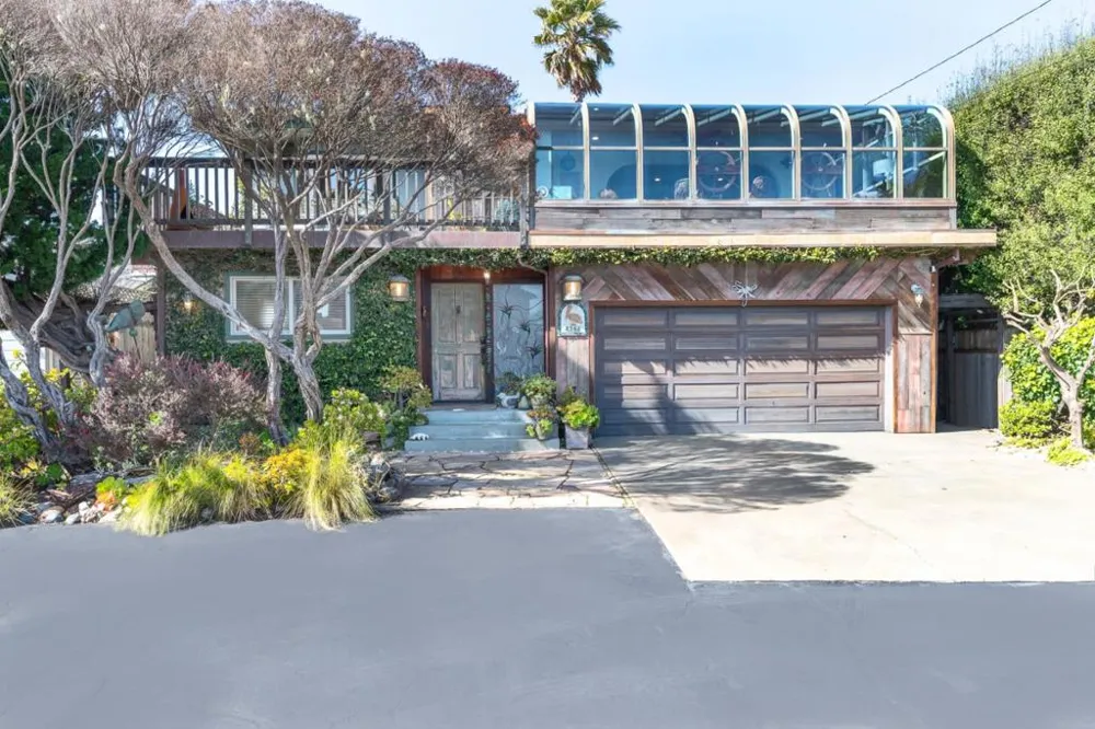 4355 Opal Cliff Drive Santa Cruz, CA 95062