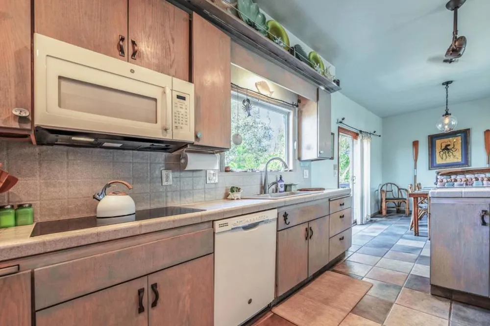 4355 Opal Cliff Drive Santa Cruz, CA 95062