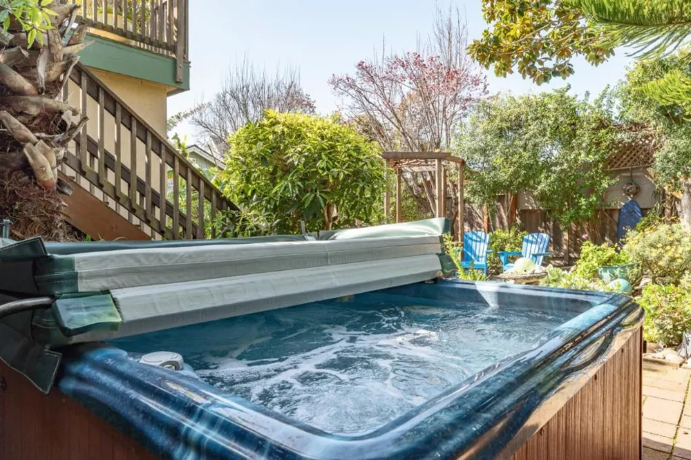 4355 Opal Cliff Drive Santa Cruz, CA 95062