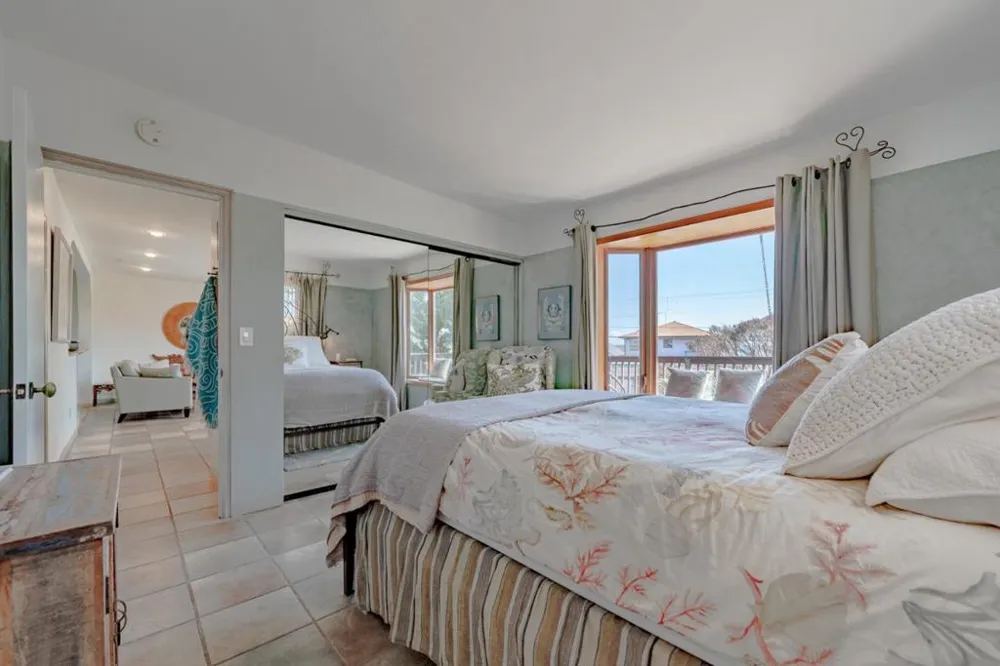 4355 Opal Cliff Drive Santa Cruz, CA 95062
