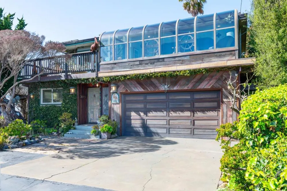 4355 Opal Cliff Drive Santa Cruz, CA 95062