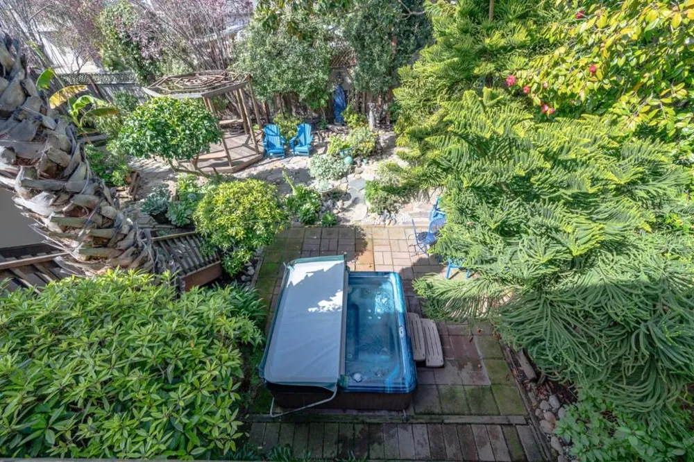 4355 Opal Cliff Drive Santa Cruz, CA 95062