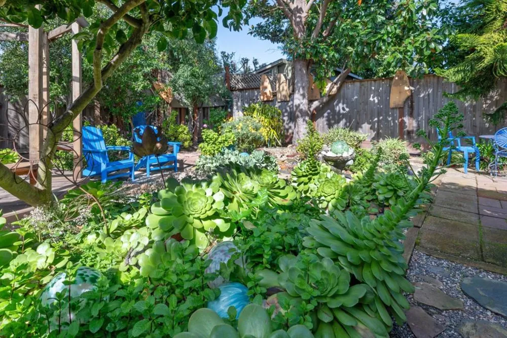 4355 Opal Cliff Drive Santa Cruz, CA 95062