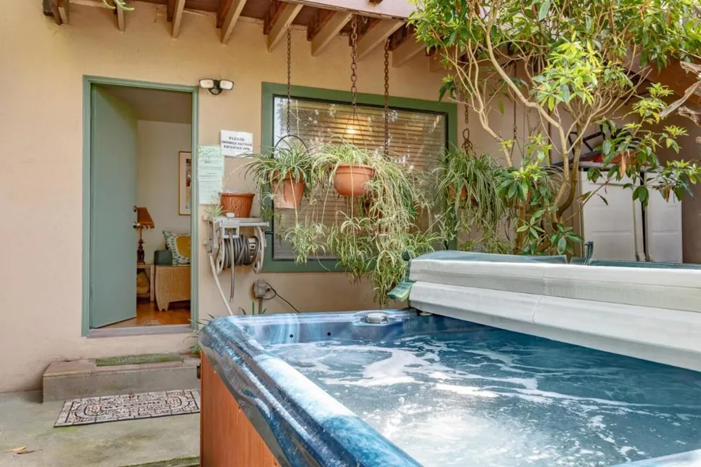 4355 Opal Cliff Drive Santa Cruz, CA 95062