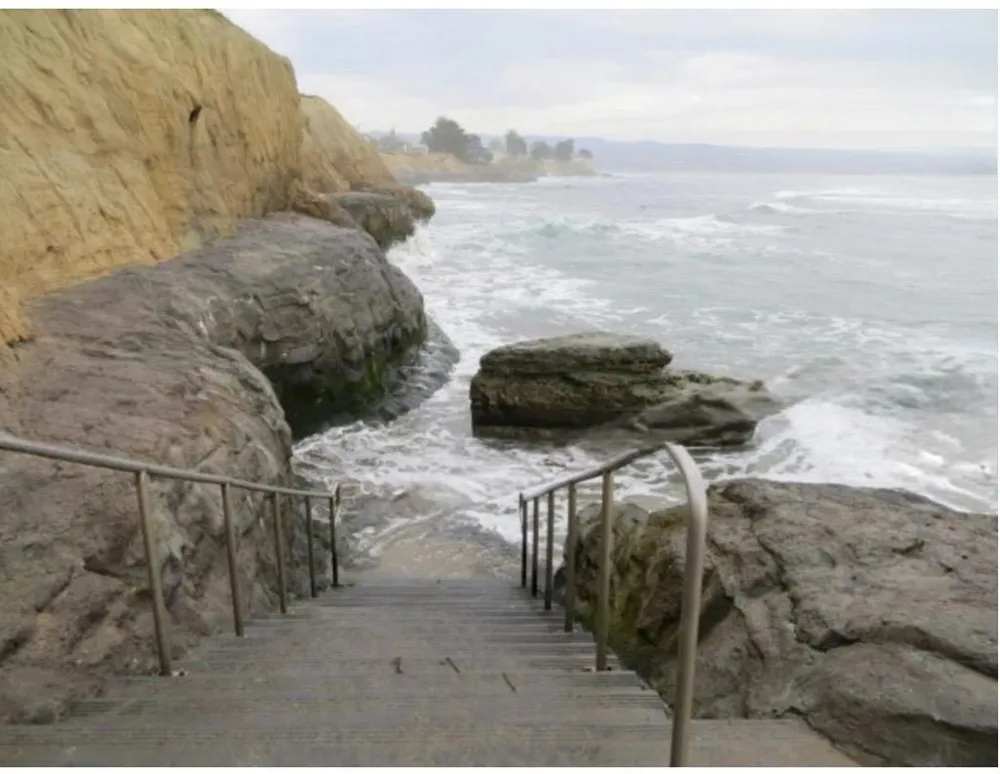 4355 Opal Cliff Drive Santa Cruz, CA 95062