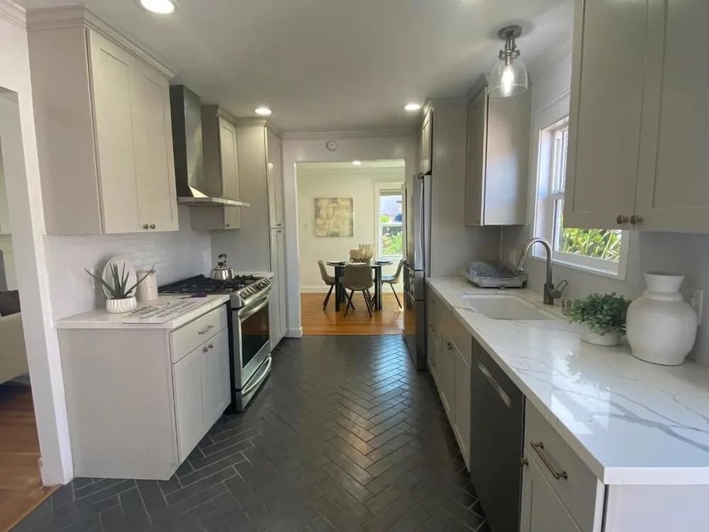 426 Beech Avenue South San Francisco, CA 94080
