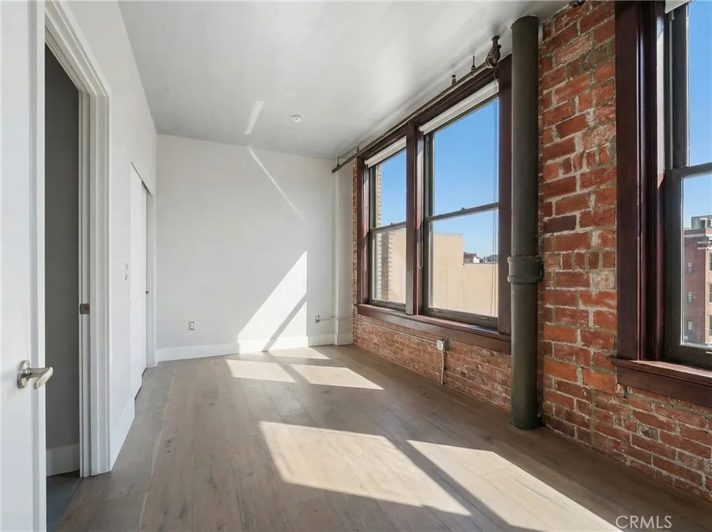 460 S Spring Los Angeles, CA 90013