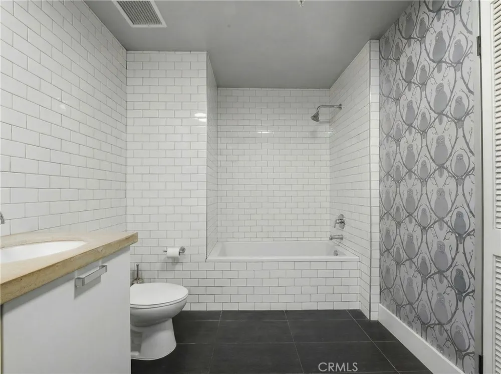 460 S Spring Los Angeles, CA 90013