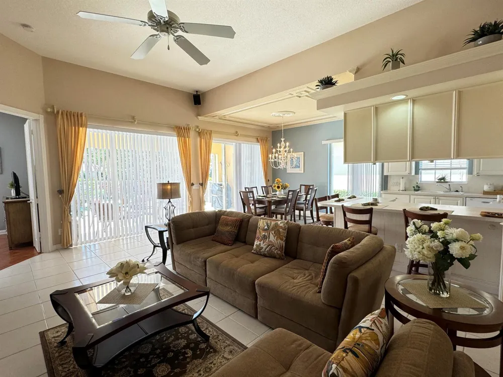 8262 Dominica Place Wellington, FL 33414