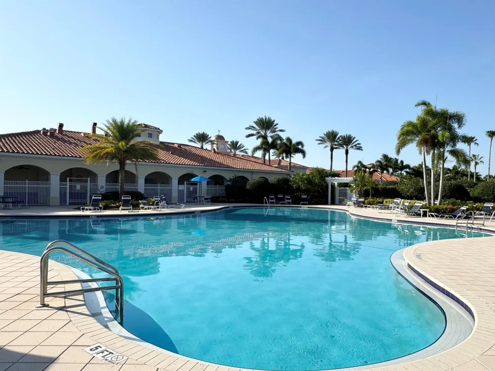 8262 Dominica Place Wellington, FL 33414