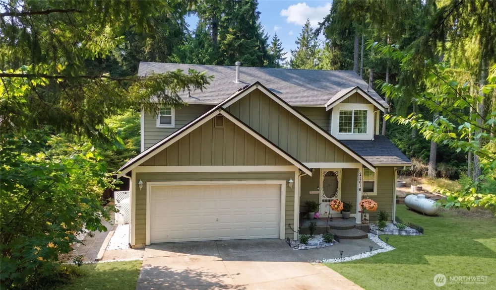 22616 Echowood Lane SE Yelm, WA 98597