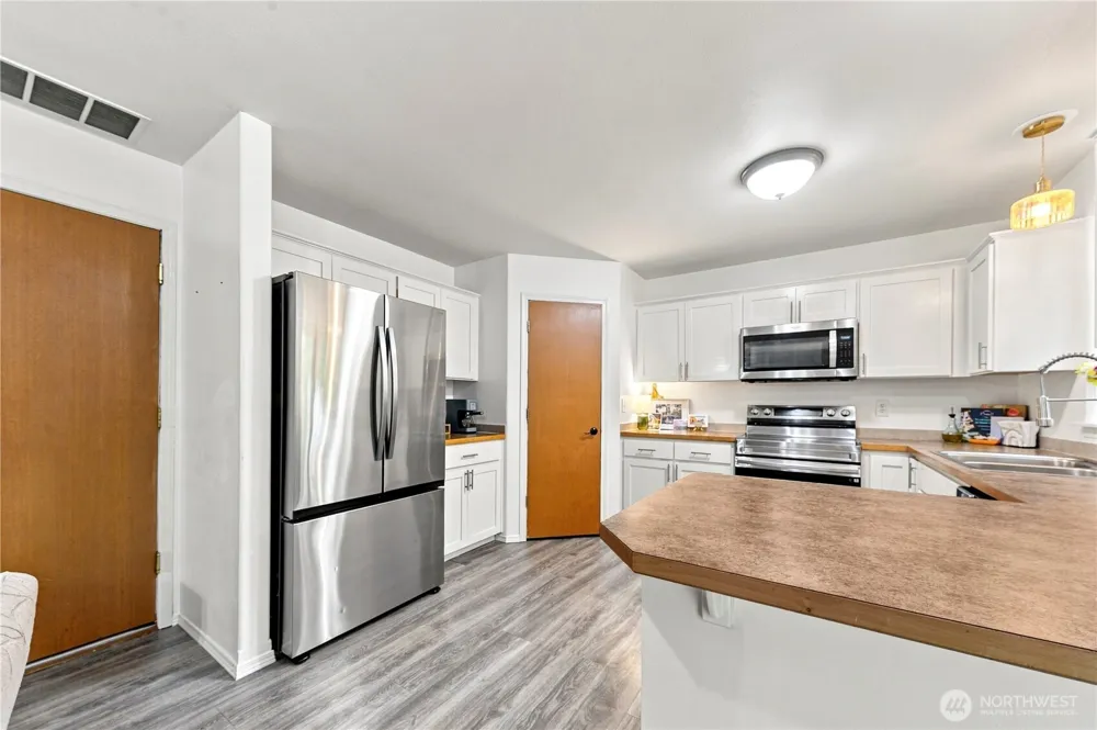 22616 Echowood Lane SE Yelm, WA 98597