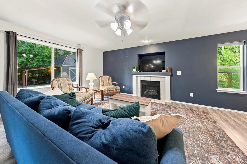 22616 Echowood Lane SE Yelm, WA 98597