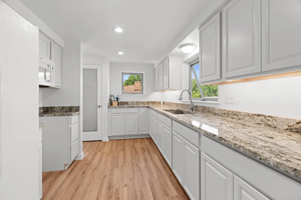 9996 Highland Road White Lake Charter Township, MI 48386