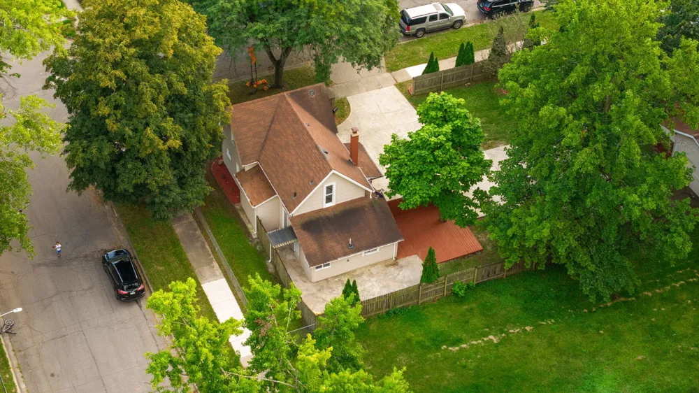 412 Quarry Street Jackson City, MI 49201