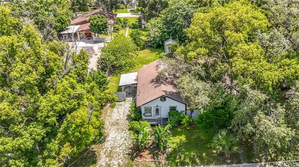 7309 HUNTLEY AVENUE Tampa, FL 33604