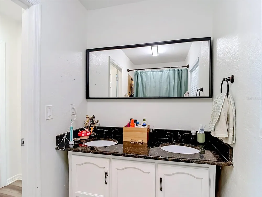 7309 HUNTLEY AVENUE Tampa, FL 33604