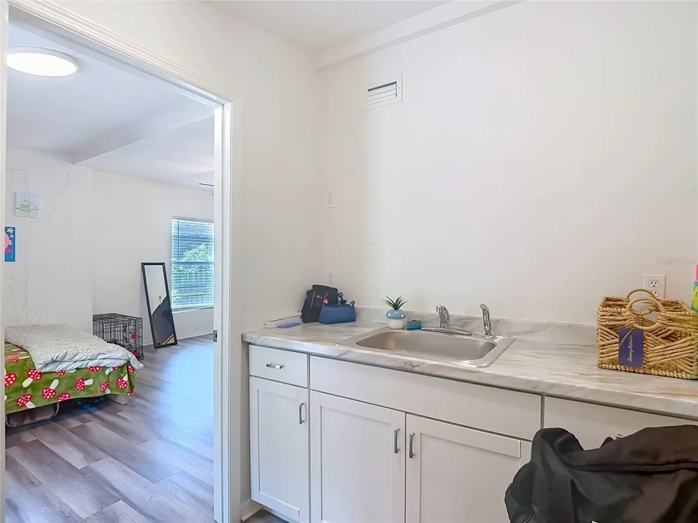 7309 HUNTLEY AVENUE Tampa, FL 33604