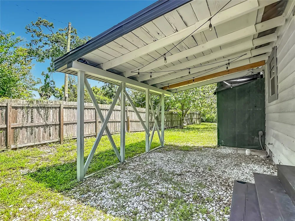 7309 HUNTLEY AVENUE Tampa, FL 33604