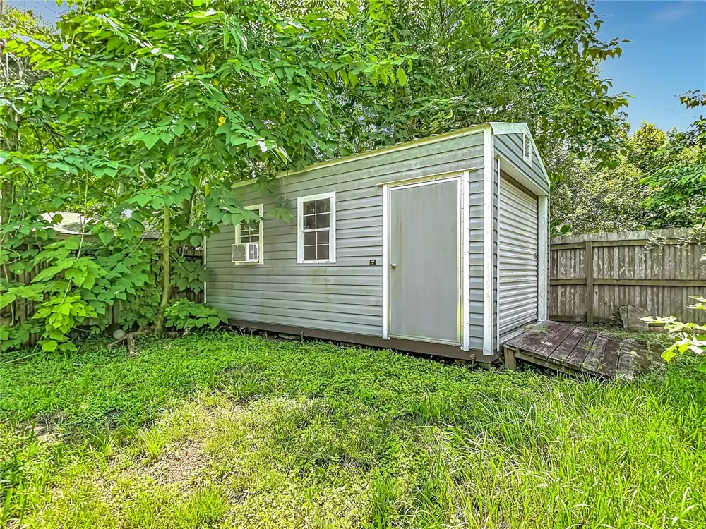 7309 HUNTLEY AVENUE Tampa, FL 33604