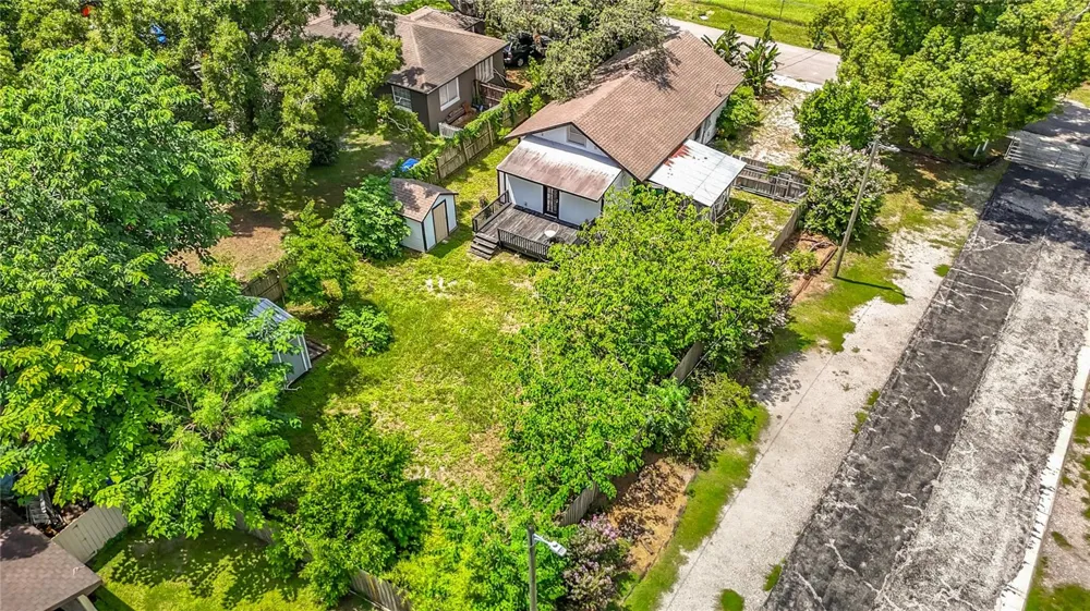 7309 HUNTLEY AVENUE Tampa, FL 33604