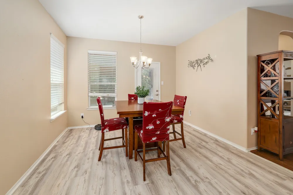 217 Sheepshank Drive Georgetown, TX 78633