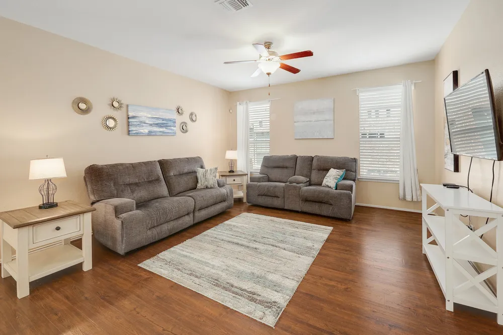 217 Sheepshank Drive Georgetown, TX 78633