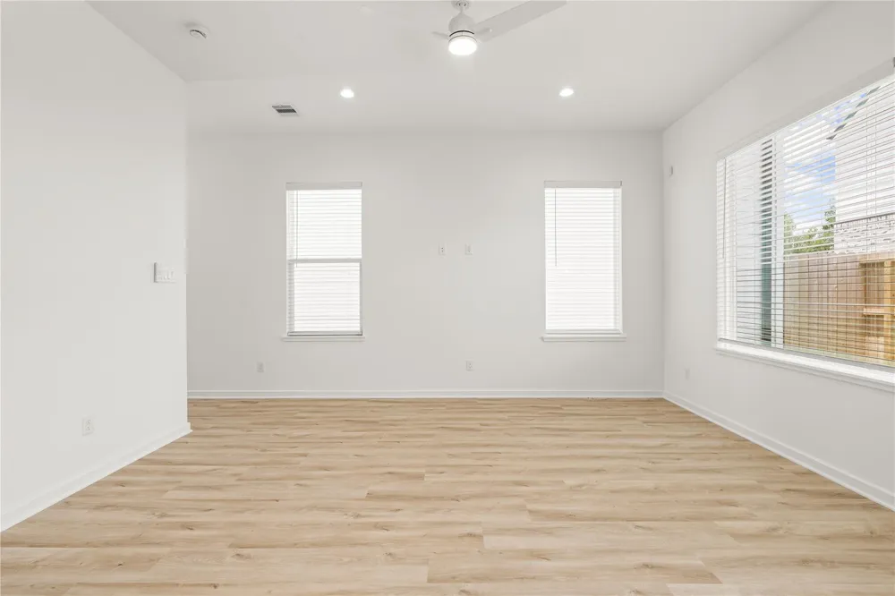 4746 Martin Hill Street Houston, TX 77018